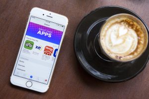 TheMerkle_Fake Breadwallet Apple