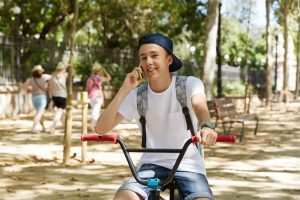 TheMerkle_Dutch Govenrment Banks Smartphone Bike