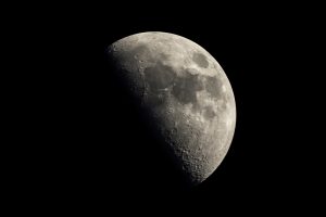TheMerkle Hollow Moon