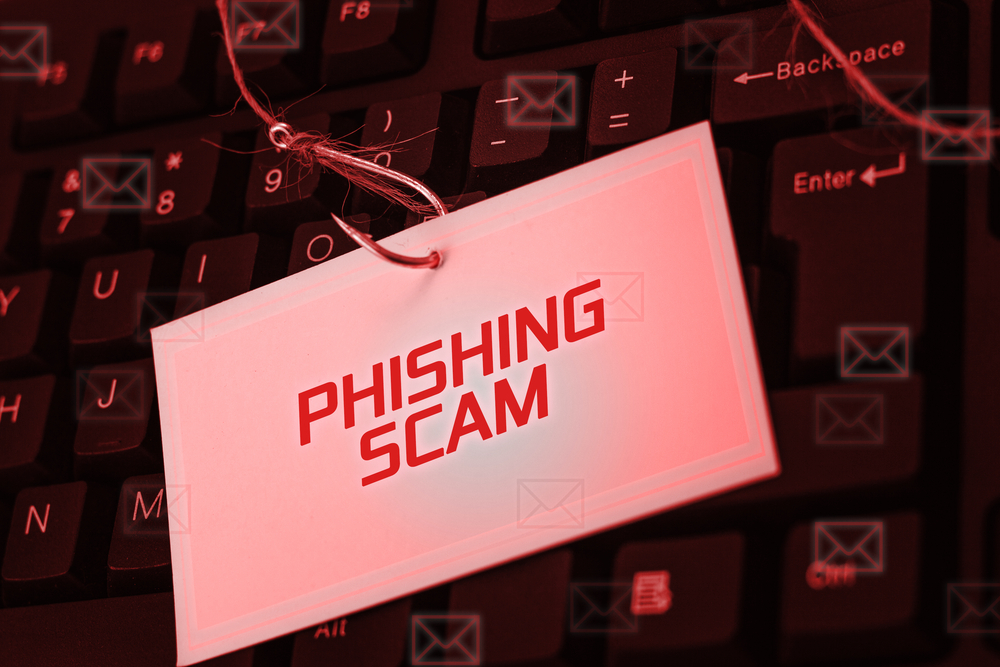 TheMerkle PayPal phishing Selfie
