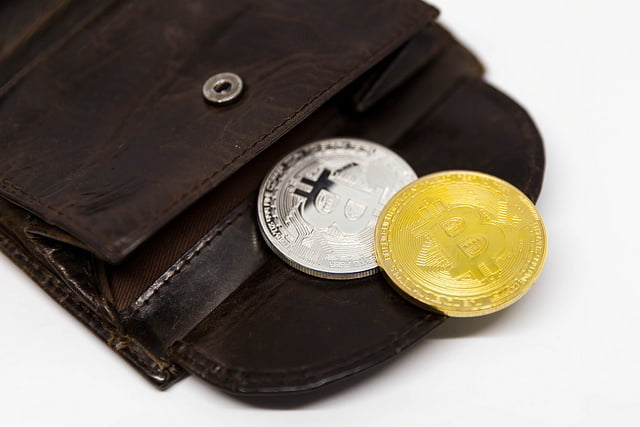 bitcoin hardware wallet security